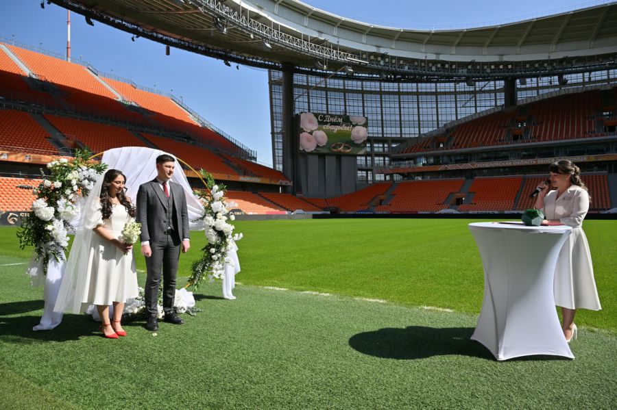 На «Екатеринбург Арене» стало возможно заключать браки | Уральцы могут заключить брак на «Екатеринбург Арене» На «Екатеринбург Арене» стало возможно заключать браки | Уральцы могут заключить брак на «Екатеринбург Арене»