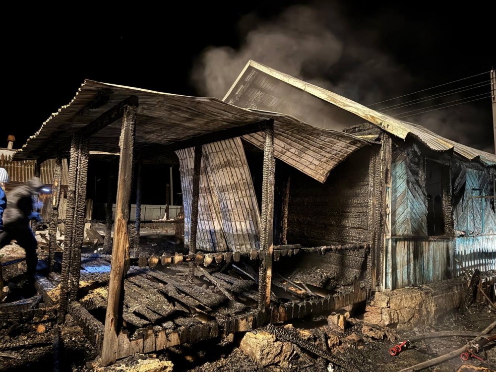 В Челябинской области три ребёнка погибли при пожаре | Под Челябинском в пожаре погибли трое детей В Челябинской области три ребёнка погибли при пожаре | Под Челябинском в пожаре погибли трое детей