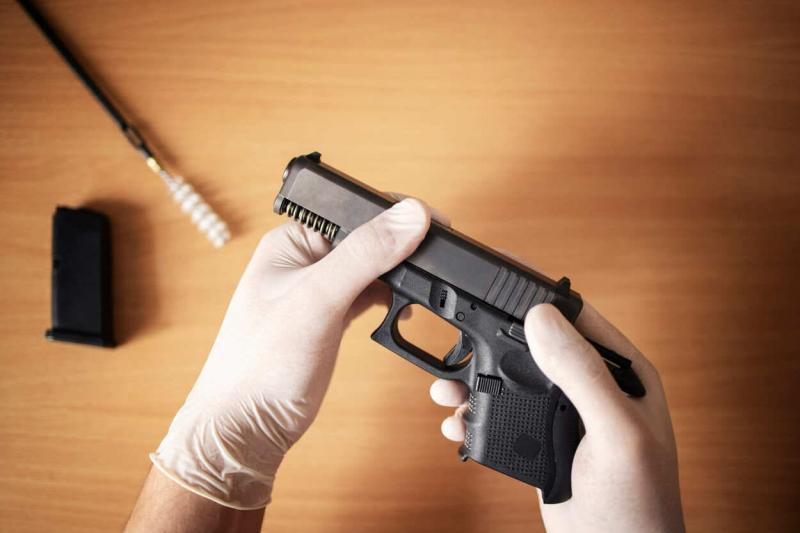 Выстрел в уральской школе — подросток ранил одноклассницу из пневматического пистолета | На Урале школьник выстрелил в одноклассницу из пневматического пистолета Выстрел в уральской школе — подросток ранил одноклассницу из пневматического пистолета | На Урале школьник выстрелил в одноклассницу из пневматического пистолета