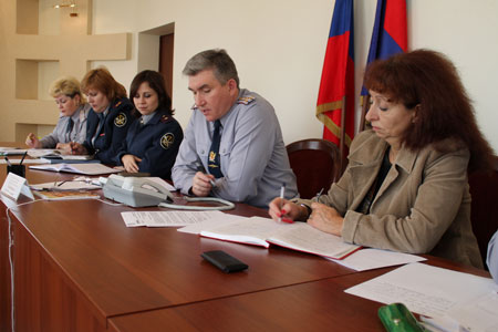 Сегодня прошла «Горячая линия» с начальником ГУФСИН Сегодня прошла «Горячая линия» с начальником ГУФСИН