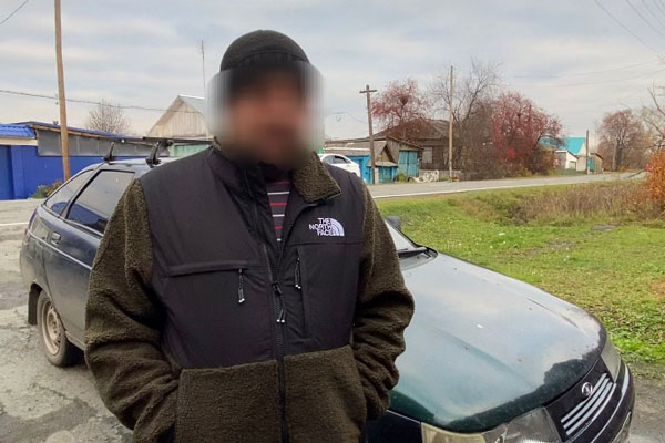 В Свердловской области полицейские установили обстоятельства гибели пешехода, которого скинули в канаву