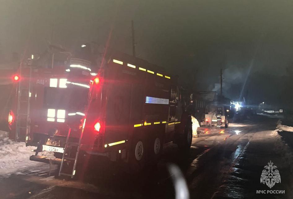 В Челябинской области пожары погубили двух женщин и двоих мужчин  | Две женщины и двое мужчин погибли в пожарах в Челябинской области 