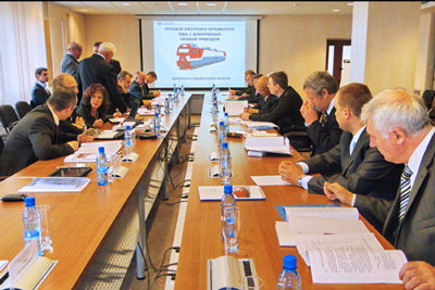 «Уральские локомотивы» представили грузовой электровоз