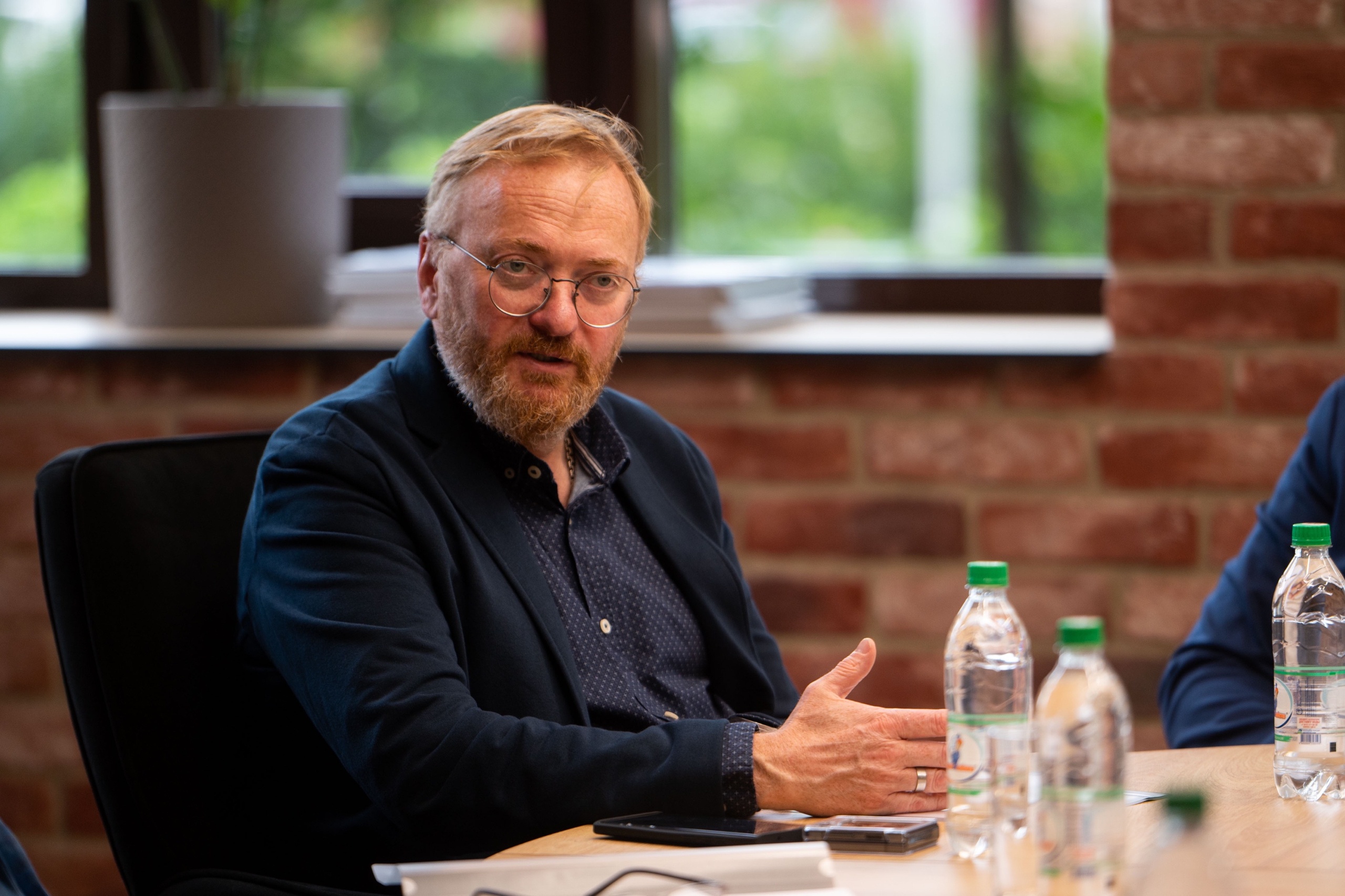 Депутат Виталий Милонов предлагает наказывать разводящихся супругов