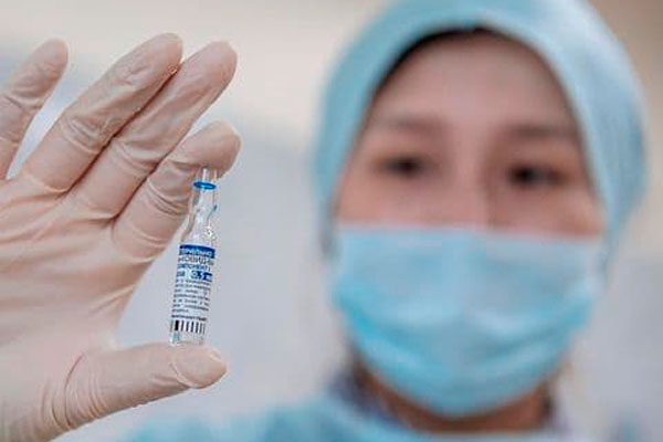 Евгений Куйвашев призвал свердловчан не отказываться от защитных масок Евгений Куйвашев призвал свердловчан не отказываться от защитных масок