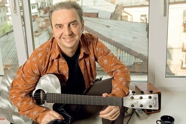 Екатеринбуржцы не хотят переименовывать улицу Володарского Екатеринбуржцы не хотят переименовывать улицу Володарского