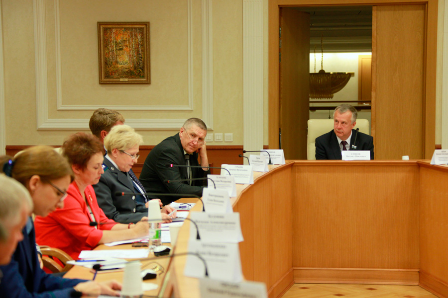 Проблема регулирования численности безнадзорных собак гораздо шире, чем просто их отлов