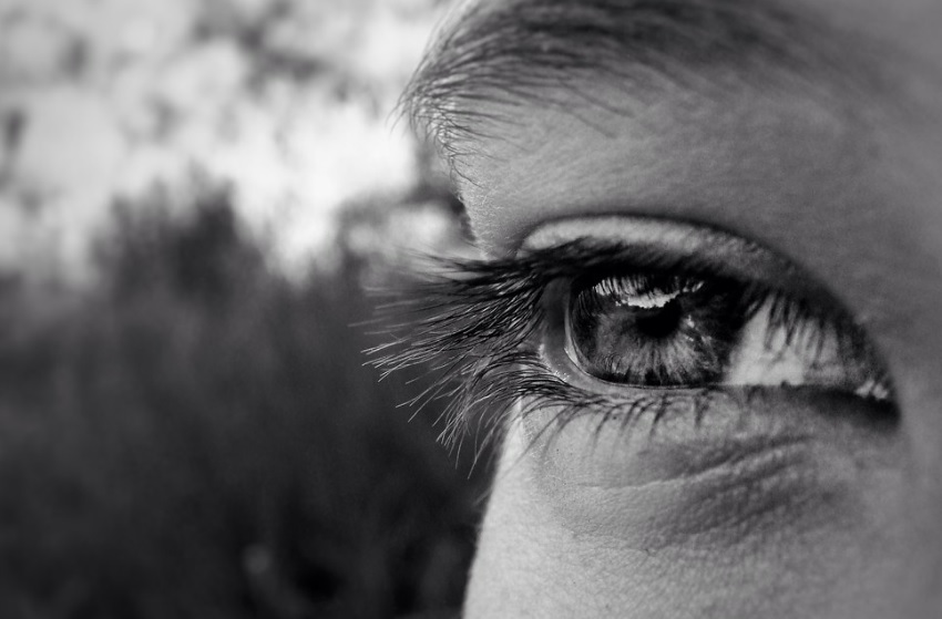 Родители пожаловались на угощающих детей конфетами женщин в Екатеринбурге