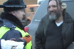 Пьяный священник устроил ДТП и угрожал оружием. ВИДЕО