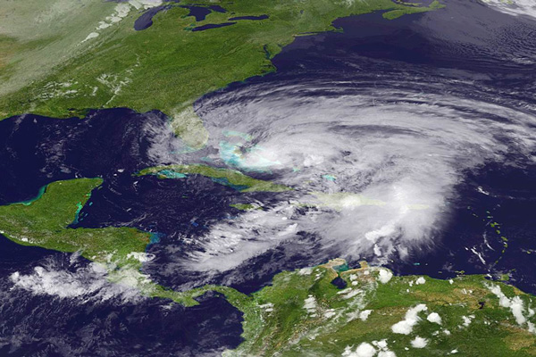 Ураган «Сэнди» вплотную приблизился к США Ураган «Сэнди» вплотную приблизился к США