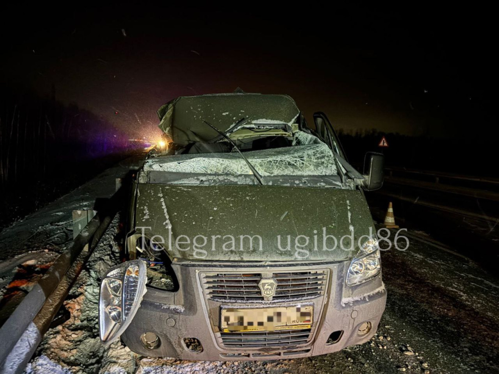 Два человека погибли в аварии на трассе Тюмень-Ханты-Мансийск | Смертельное ДТП в Нефтеюганском районе: погибли два человека