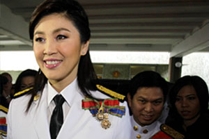 В Таиланде распускают парламент в угоду демонстрантам