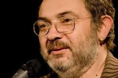 Губернатору Санкт-Петербурга передали подписи против выставки Гельмана