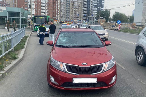 На Урале госавтоинспекторы устанавливают обстоятельства ДТП, в котором пострадал несовершеннолетний, управляющий СИМ