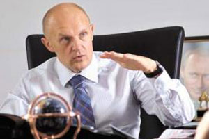 Челябинцы выйдут на войну с щебнем и песком на тротуарах