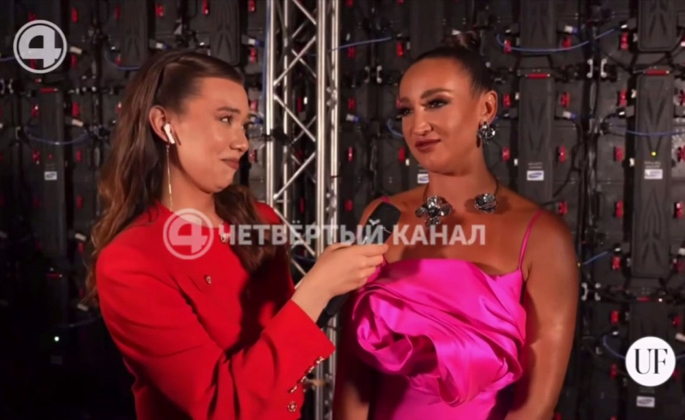 Ольга Бузова намекнула в Екатеринбурге на свою беременность  | Бузова объявила о своей беременности 