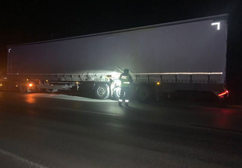 На трассе Екатеринбург — Тюмень произошла тройная авария: пострадали два человека | Два человека пострадали в ДТП с погрузчиком на трассе Екатеринбург — Тюмень На трассе Екатеринбург — Тюмень произошла тройная авария: пострадали два человека | Два человека пострадали в ДТП с погрузчиком на трассе Екатеринбург — Тюмень