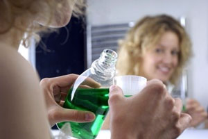 Ополаскиватели для полости рта опасны для здоровья