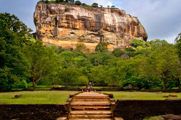Поток туристов из России в визовые страны удвоился  | Туристы из России стали чаще ездить в визовые страны 