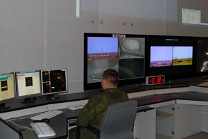 Поисково-спасательный отряд ЦВО на учениях эвакуирует терпящий бедствие экипаж самолёта Поисково-спасательный отряд ЦВО на учениях эвакуирует терпящий бедствие экипаж самолёта