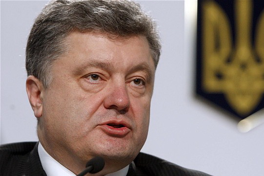Ближе к недовольному народу. Порошенко намерен отменить депутатскую неприкосновенность Ближе к недовольному народу. Порошенко намерен отменить депутатскую неприкосновенность