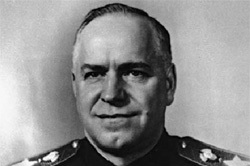 В Екатеринбурге поклонились памятнику Жукова В Екатеринбурге поклонились памятнику Жукова