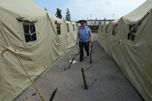 Палаточный городок для мигрантов в Москве заполнили вьетнамцы
