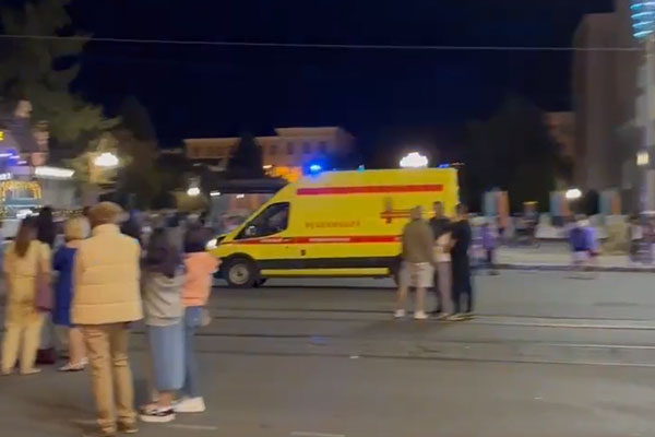 Екатеринбуржцы устроили массовую давку на концерте группы «Дискотека Авария»