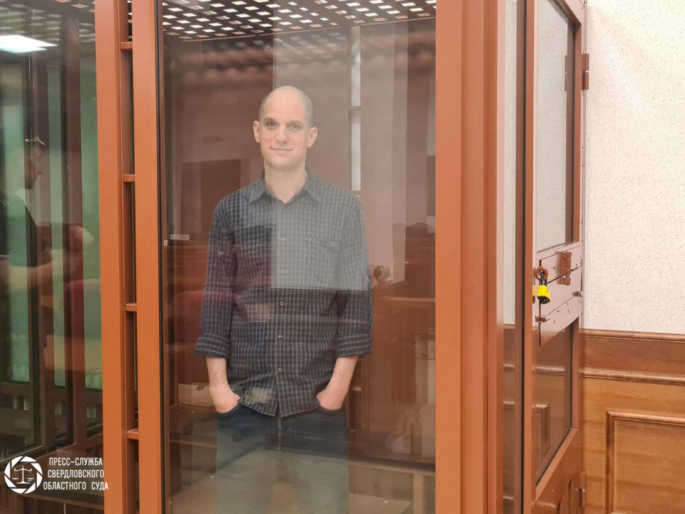 В Екатеринбурге сегодня вынесут приговор американскому журналисту по делу о шпионаже | Свердловский облсуд завершил прения по делу журналиста Гершковича В Екатеринбурге сегодня вынесут приговор американскому журналисту по делу о шпионаже | Свердловский облсуд завершил прения по делу журналиста Гершковича