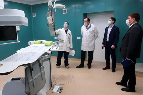 В свердловской больнице появилось дорогостоящее оборудование для операций на сосудах мозга