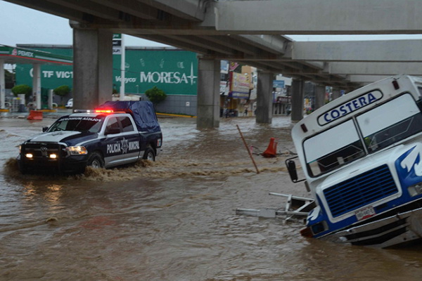 Число жертв от урагана в Мексике выросло до 97 человек