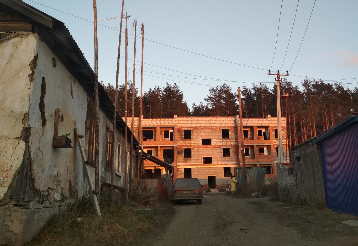 Хоть деньги, хоть жилье! Власти заявили, что нашли принципиальное решение по арамильским дольщикам — их проблема будет решена за три месяца Хоть деньги, хоть жилье! Власти заявили, что нашли принципиальное решение по арамильским дольщикам — их проблема будет решена за три месяца