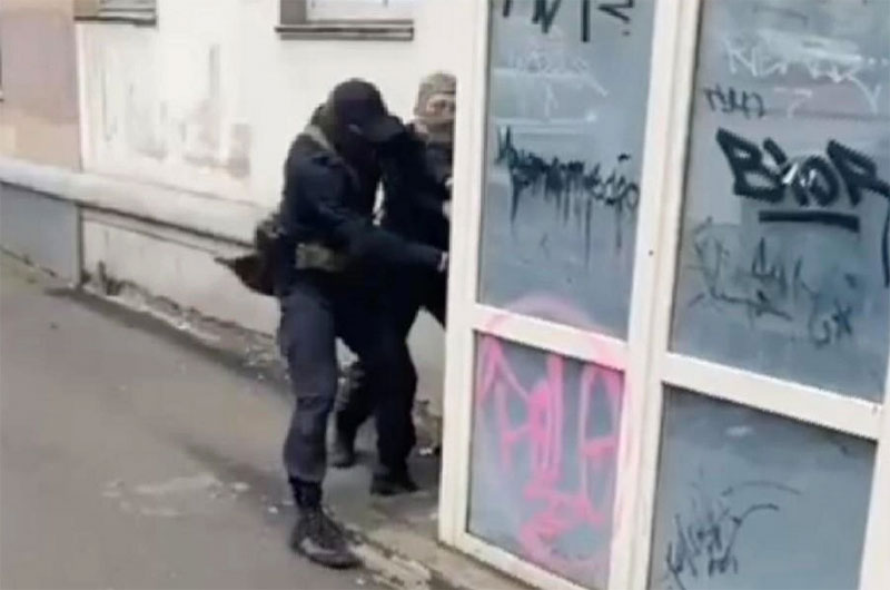 Полиция Екатеринбурга закрыла сеть подпольных массажных салонов | В Екатеринбурге ликвидировали сеть незаконных массажных салонов Полиция Екатеринбурга закрыла сеть подпольных массажных салонов | В Екатеринбурге ликвидировали сеть незаконных массажных салонов