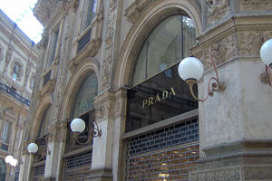 Руководителей Prada подозревают в неуплате налогов