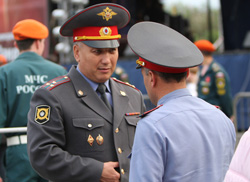 Экс-начальник УВД Екатеринбурга Марат Бисинбаев возможно возглавит УВД Каменска-Уральского Экс-начальник УВД Екатеринбурга Марат Бисинбаев возможно возглавит УВД Каменска-Уральского