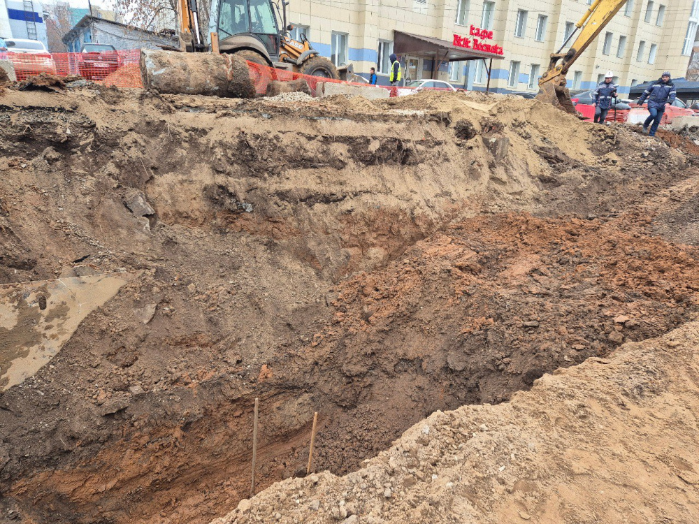 В Перми при установке дренажной трубы погиб рабочий | В Перми рабочего насмерть засыпало гравием В Перми при установке дренажной трубы погиб рабочий | В Перми рабочего насмерть засыпало гравием