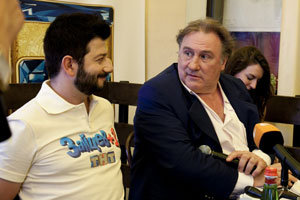 Депардье стал отцом Галустяна