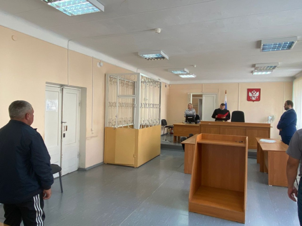 Виновный в гибели двоих подростков уралец отправится в колонию | На Урале осудили водителя, из-за которого погибли два подростка Виновный в гибели двоих подростков уралец отправится в колонию | На Урале осудили водителя, из-за которого погибли два подростка