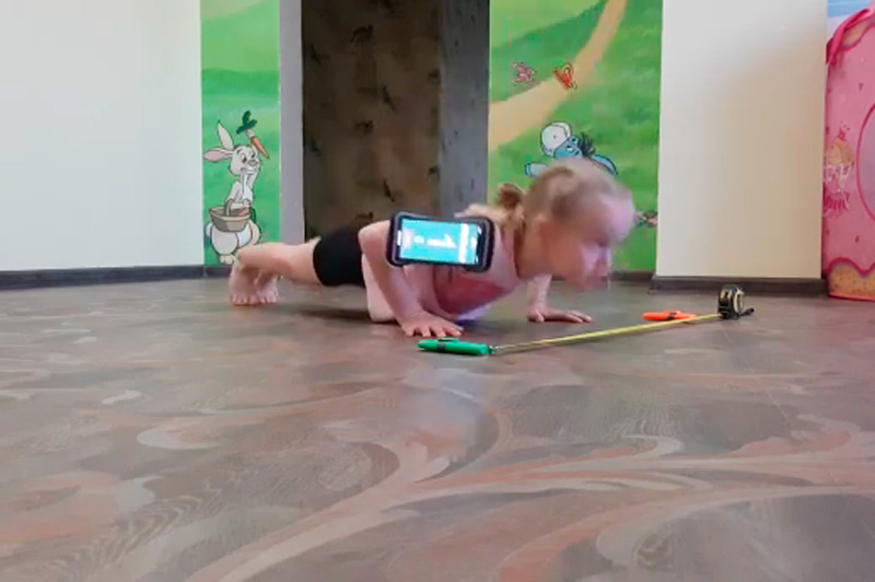 5-летняя девочка из Магнитогорска второй раз попала в Книгу рекордов России 5-летняя девочка из Магнитогорска второй раз попала в Книгу рекордов России