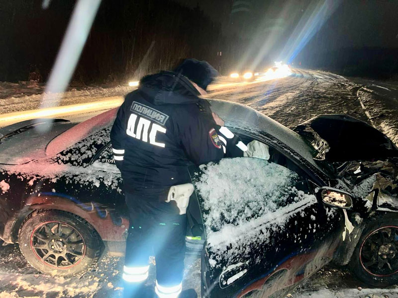 Ребенок попал в реанимацию после ДТП на дороге Верхняя Пышма — Невьянск | На трассе Верхняя Пышма — Невьянск в ДТП пострадал ребенок