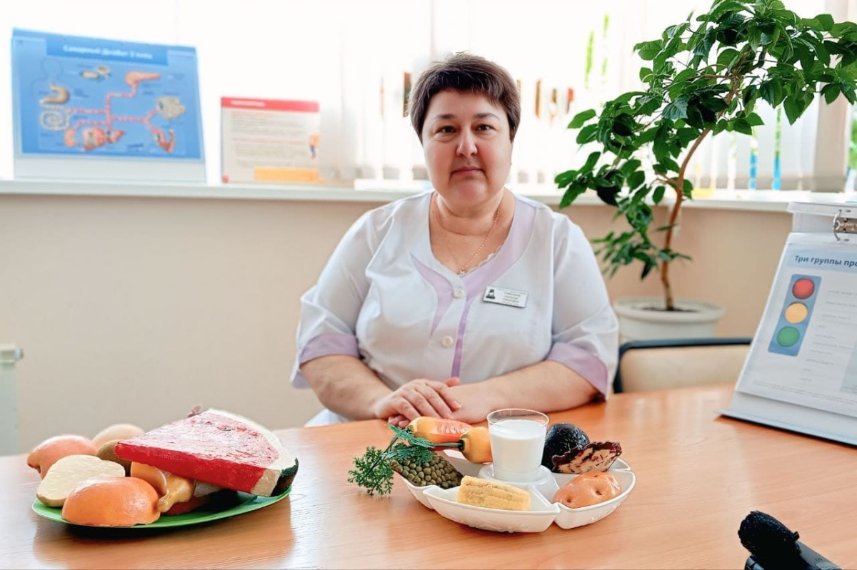 В Каменске-Уральском обновили «Школу диабета»: пациенты учатся жить без осложнений | В Каменске-Уральском открыли интерактивную Школу диабета: как учат жить с диагнозом