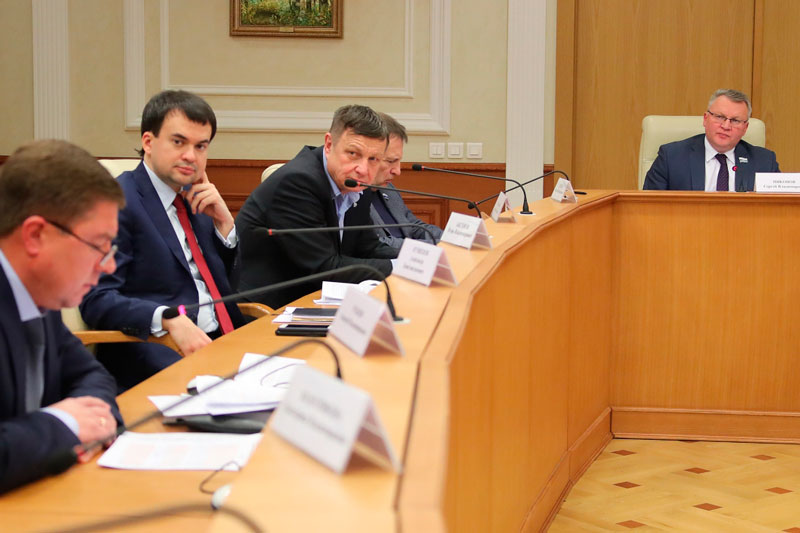 Депутаты ЗакСобрания обсудили реализацию регионального проекта «Чистая вода»