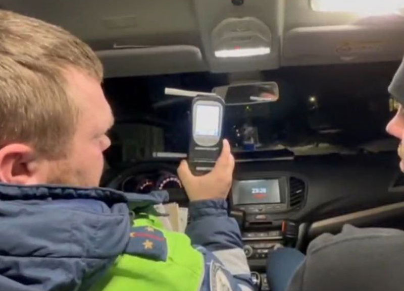 Рейды ГИБДД в Свердловской области: задержан водитель с тяжёлым опьянением | В Свердловской области ДПС усилила рейды против пьяных водителей Рейды ГИБДД в Свердловской области: задержан водитель с тяжёлым опьянением | В Свердловской области ДПС усилила рейды против пьяных водителей