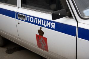 Сотрудники ГИБДД Екатеринбурга выставили нарушителю «живой щит» Сотрудники ГИБДД Екатеринбурга выставили нарушителю «живой щит»