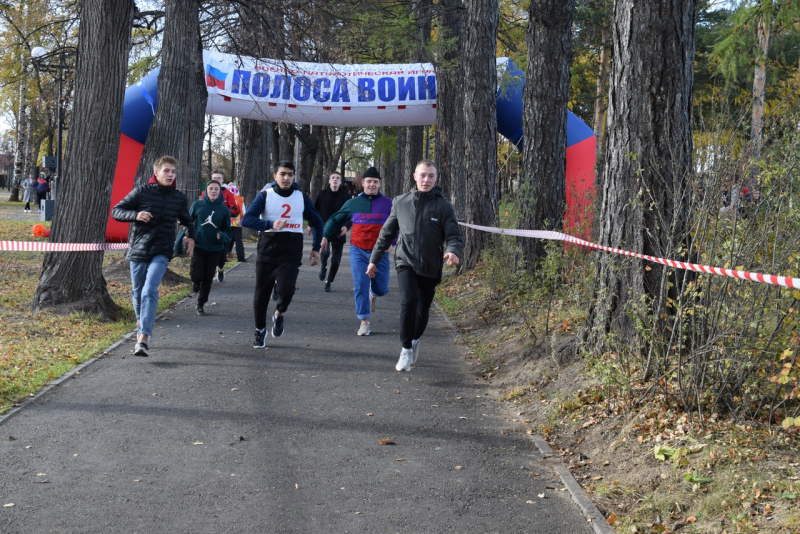 На днях в Невьянском парке прошла военно-спортивная игра «Полоса воина»