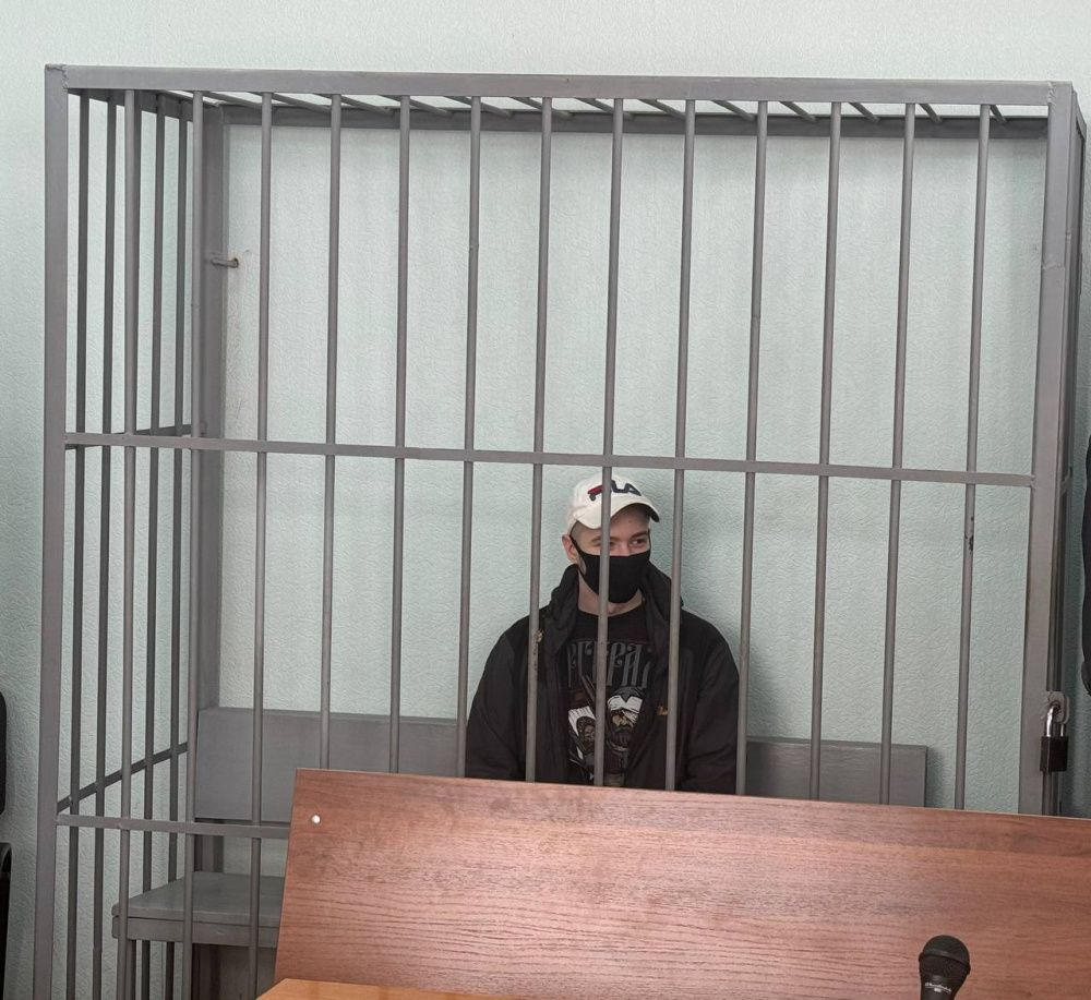 В Екатеринбурге вынесли приговор по делу об убийстве африканского аспиранта  | Убийца аспиранта из Габона выслушал приговор в Екатеринбурге 