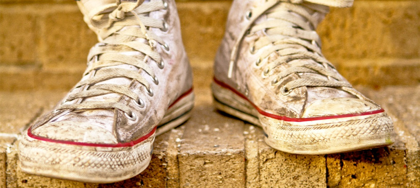 Вице-мэр Екатеринбурга посоветовал горожанам не ходить в белой обуви из-за грязи Вице-мэр Екатеринбурга посоветовал горожанам не ходить в белой обуви из-за грязи