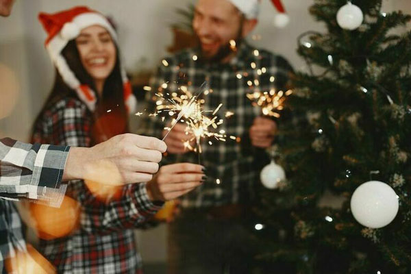 Необычный случай: в Тюмени хирурги спасли юношу, проглотившего ветку елки