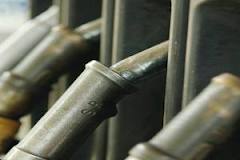 На Серовском тракте перевернулся бензовоз