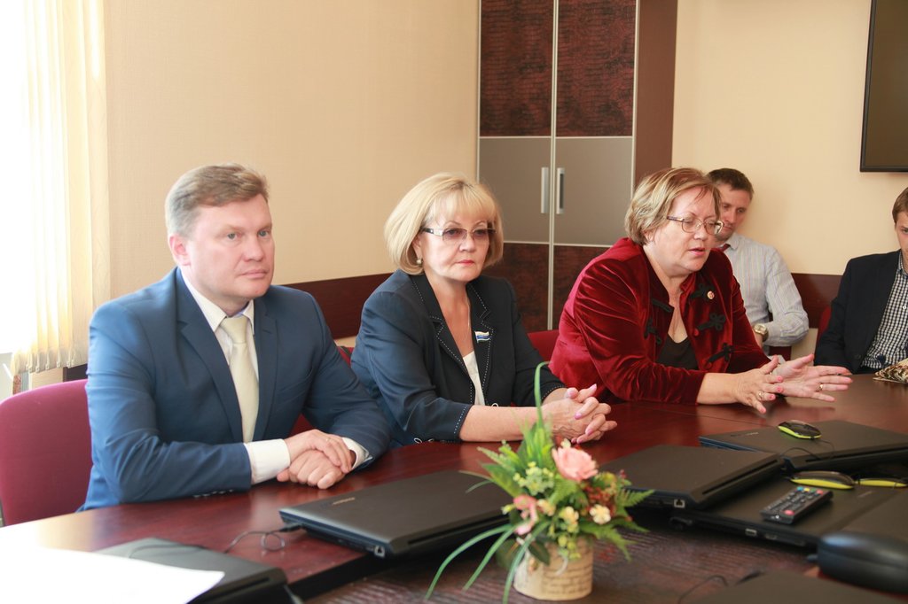 СМИ: Очередной скандал произошел во внутриполитическом бомонде губернатора Куйвашева